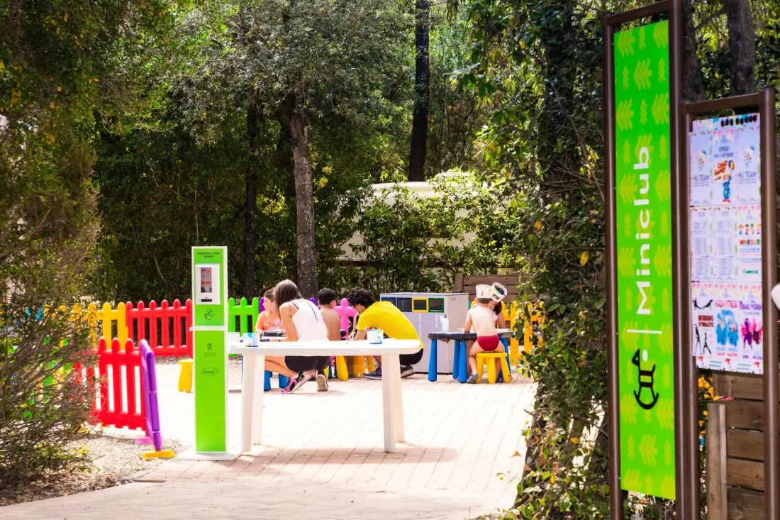 Camping Hu Montescudaio Village