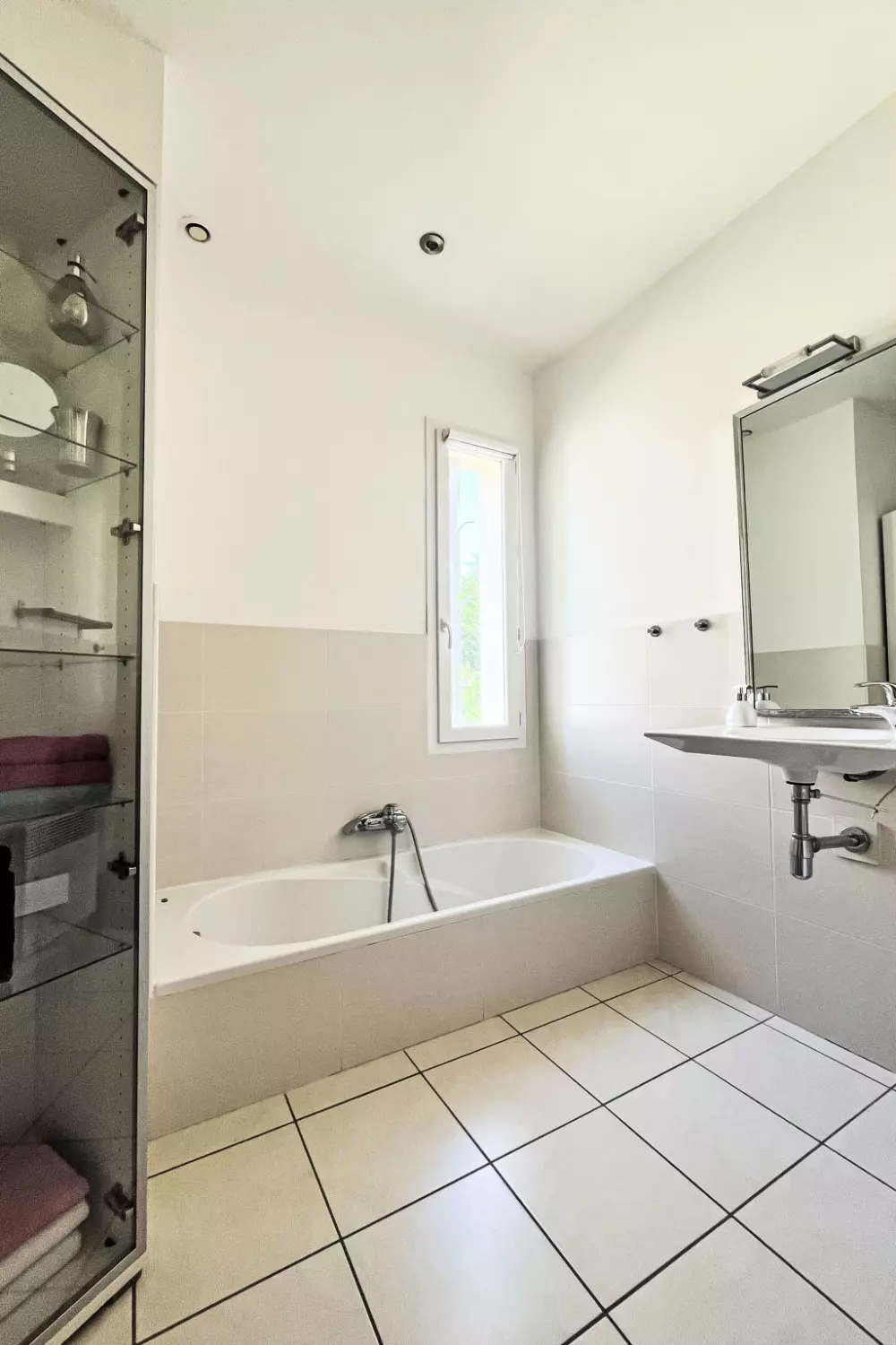 Maison de Vacances Montesquieu-des-AlbÃ¨res