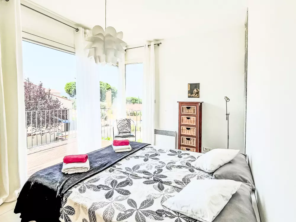 Maison de Vacances Montesquieu-des-AlbÃ¨res