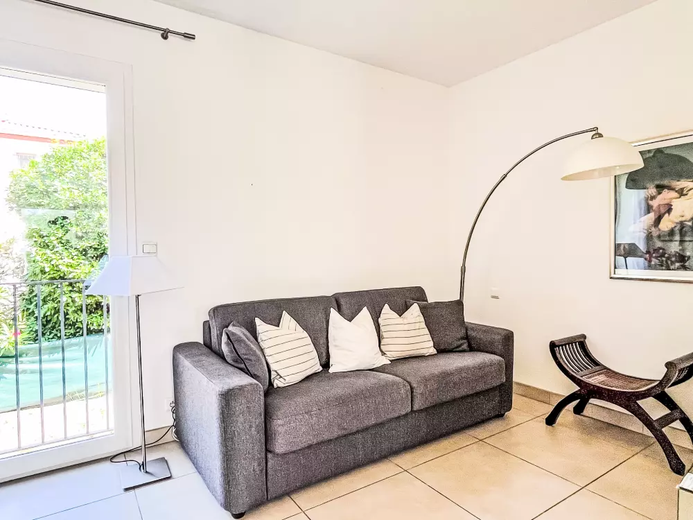 Maison de Vacances Montesquieu-des-AlbÃ¨res