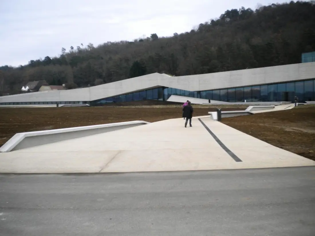 Maison de Vacances MONTIGNAC-LASCAUX 2