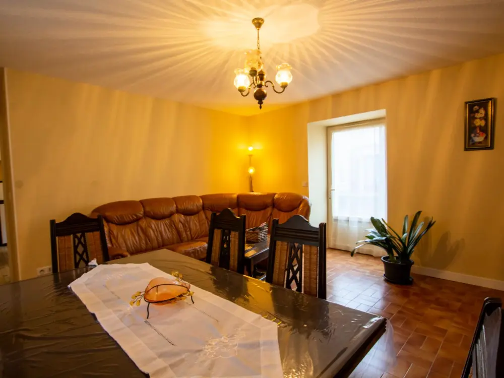 Maison de Vacances MONTIGNAC-LASCAUX 2