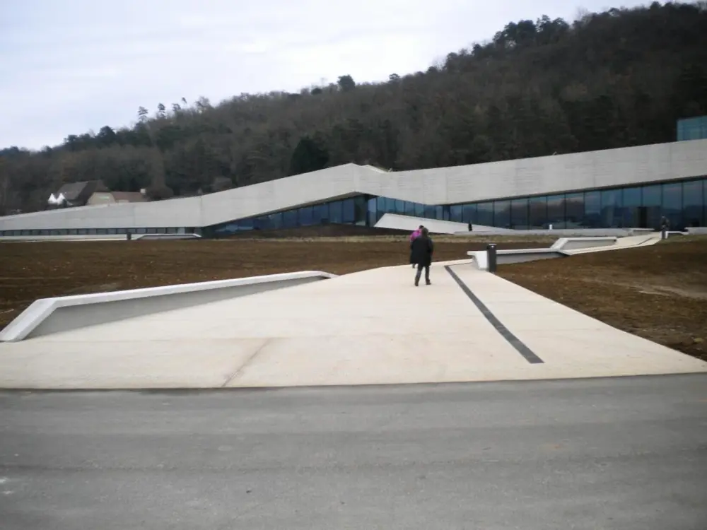 Maison de Vacances MONTIGNAC-LASCAUX 2