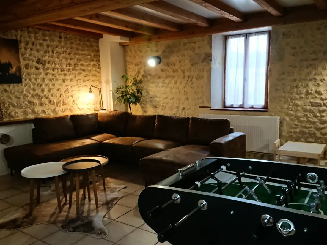 Maison de Vacances MONTMOREAU 2