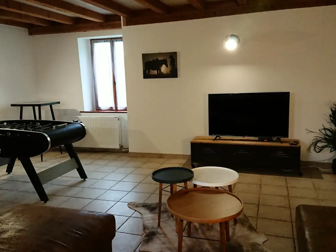 Maison de Vacances MONTMOREAU 2