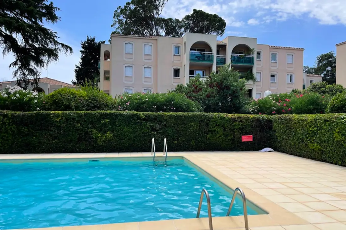 Spacieux Logement Avec Deux Terrasses