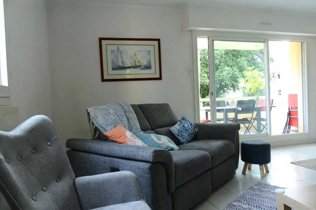 Spacieux Logement Avec Deux Terrasses