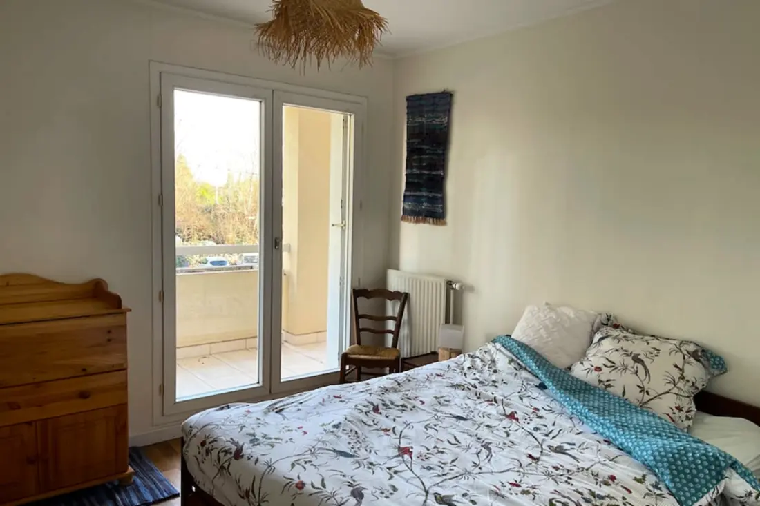 Spacieux Logement Avec Deux Terrasses