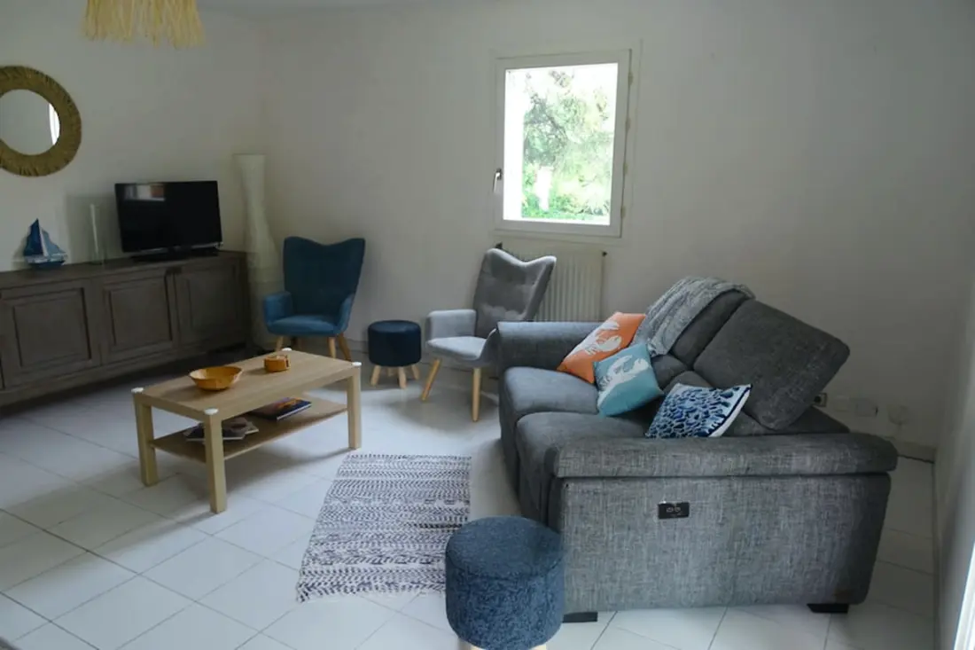 Spacieux Logement Avec Deux Terrasses