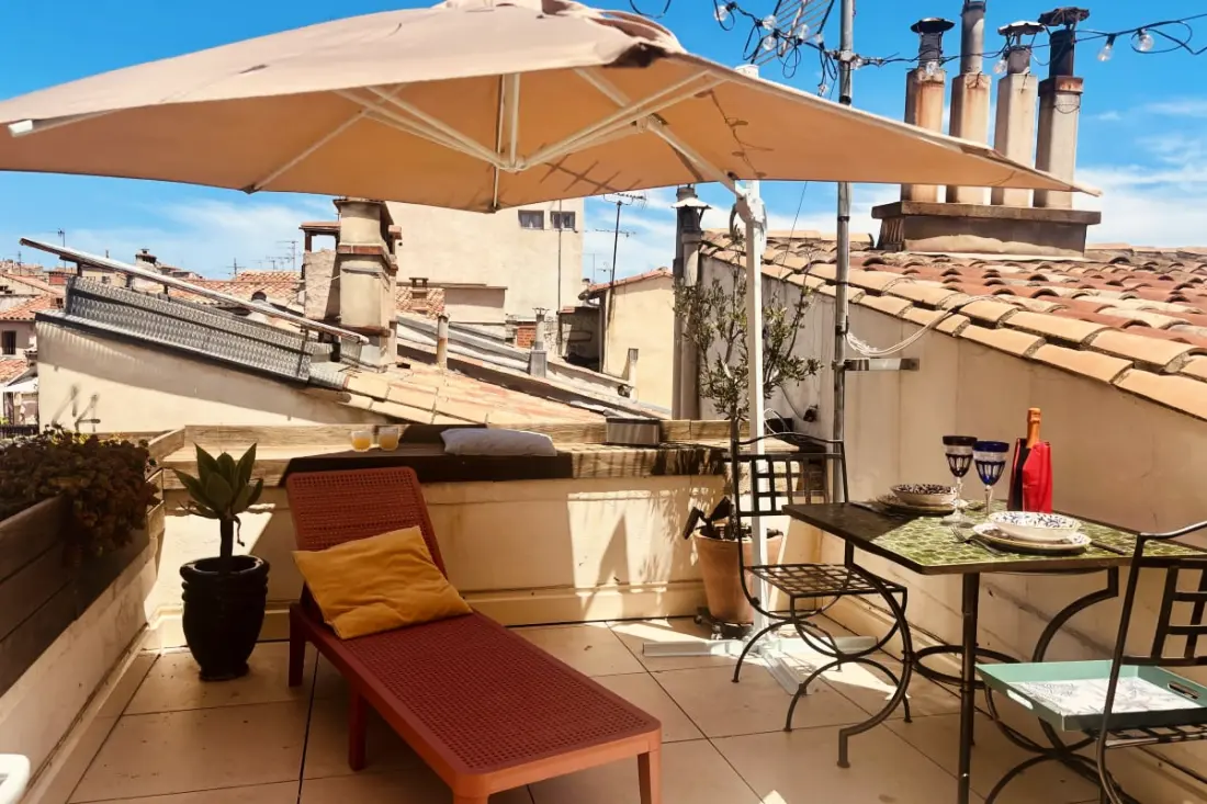 Rooftop Avec Terrasse Vue Sur Montpellier