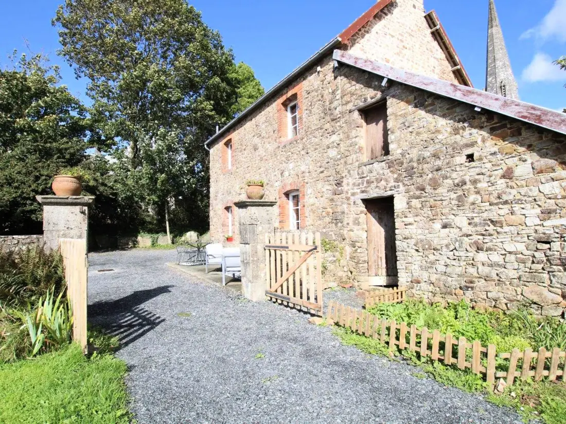 Maison de Vacances Montpinchon 3