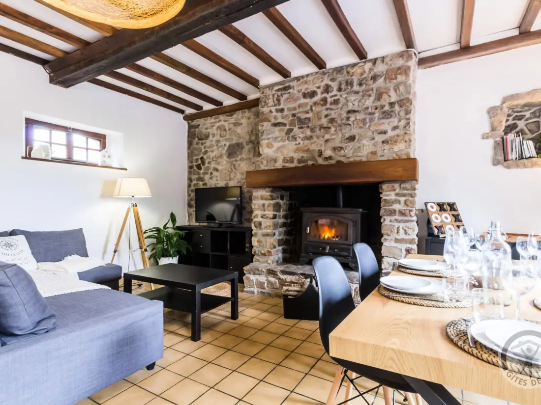 Maison de Vacances Montpinchon 3