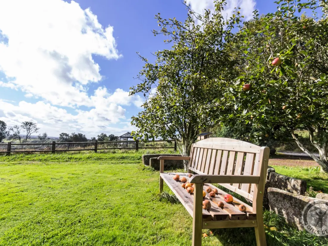 Maison de Vacances Montpinchon 4