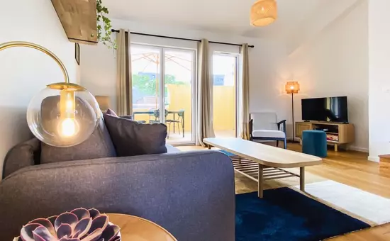 Beau Duplex Rénové Avec Balcon