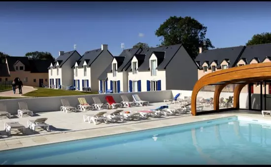 Appartement Duplex dans résidence avec piscine - maeva Home