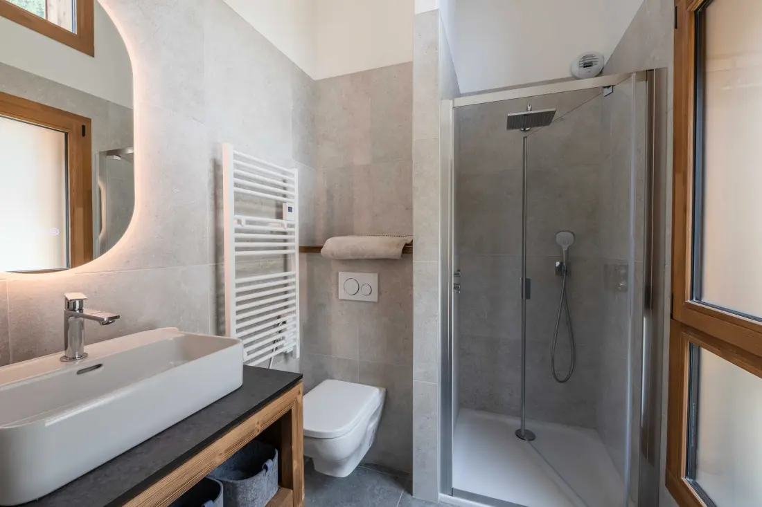 Chalet Crystal