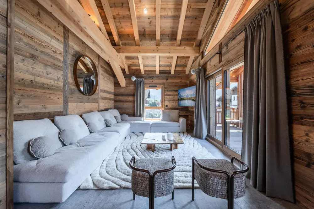 Chalet Crystal