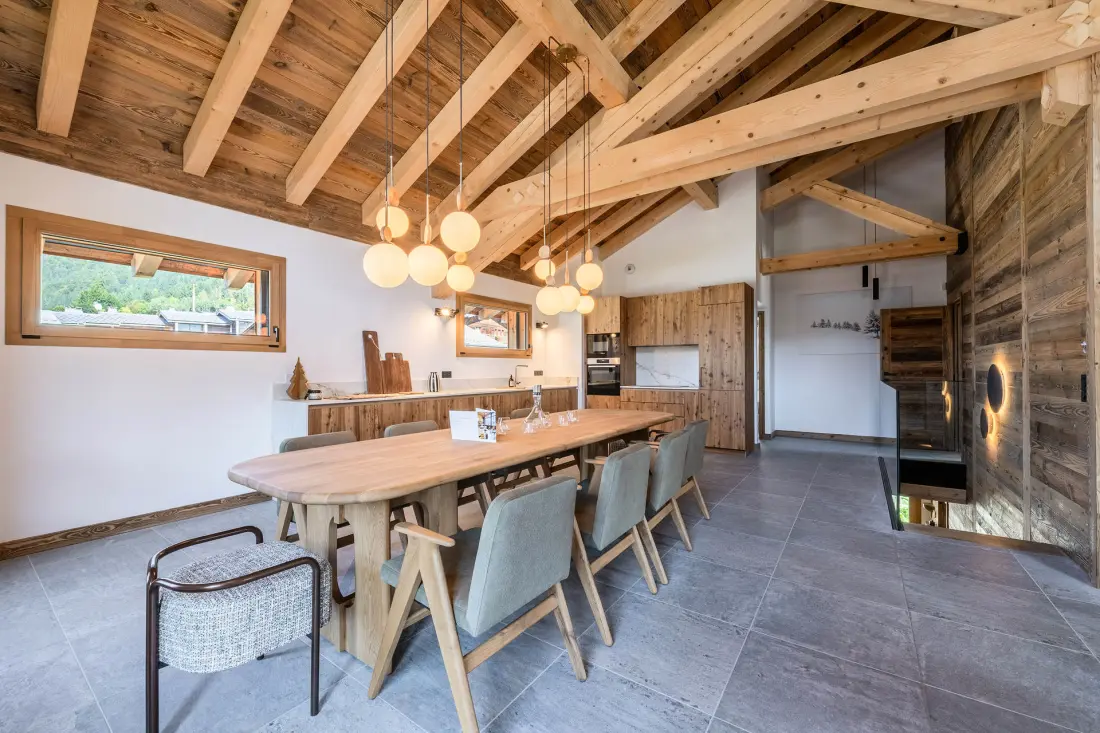 Chalet Crystal