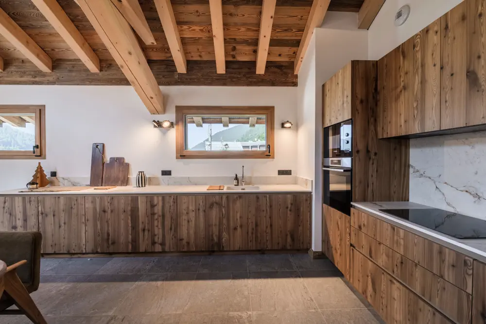 Chalet Crystal