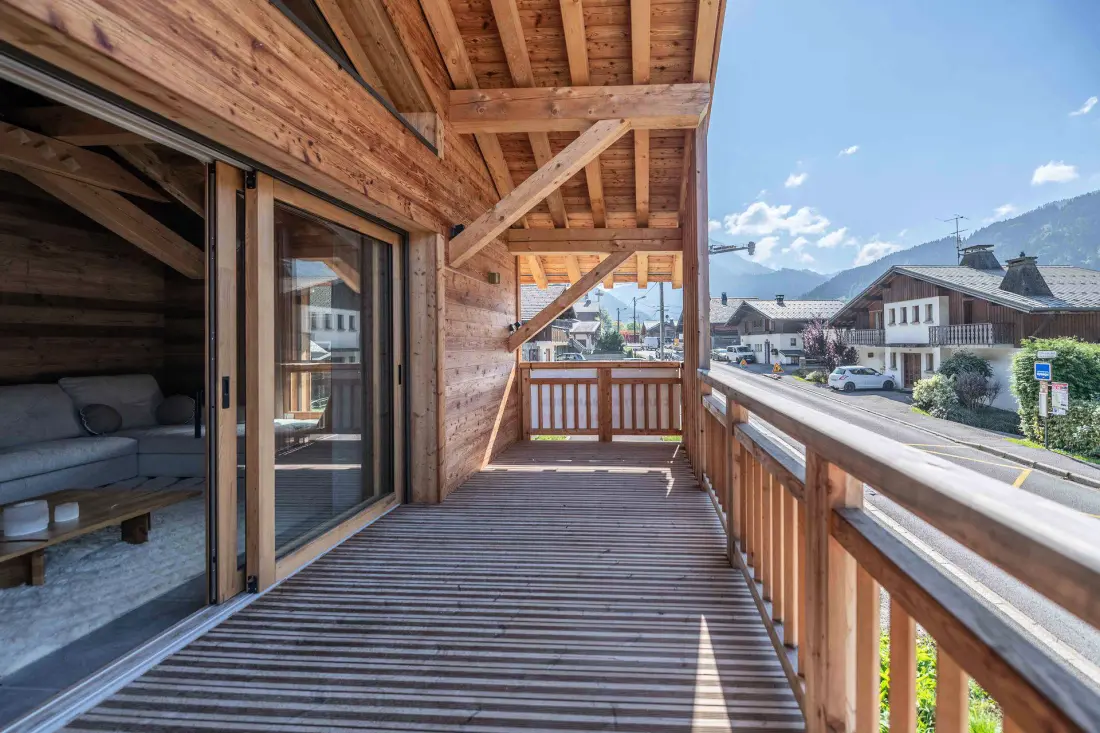 Chalet Crystal