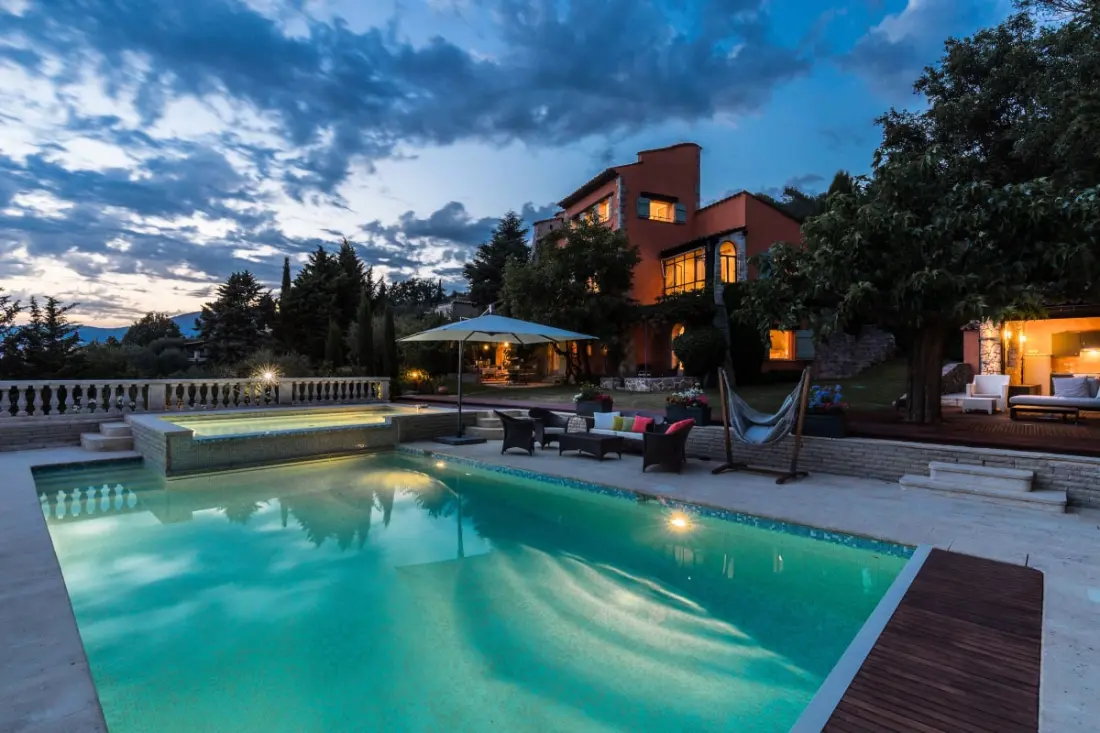 Villa De Luxe 18 Pers Avec Piscine Chauffée Près De Cannes