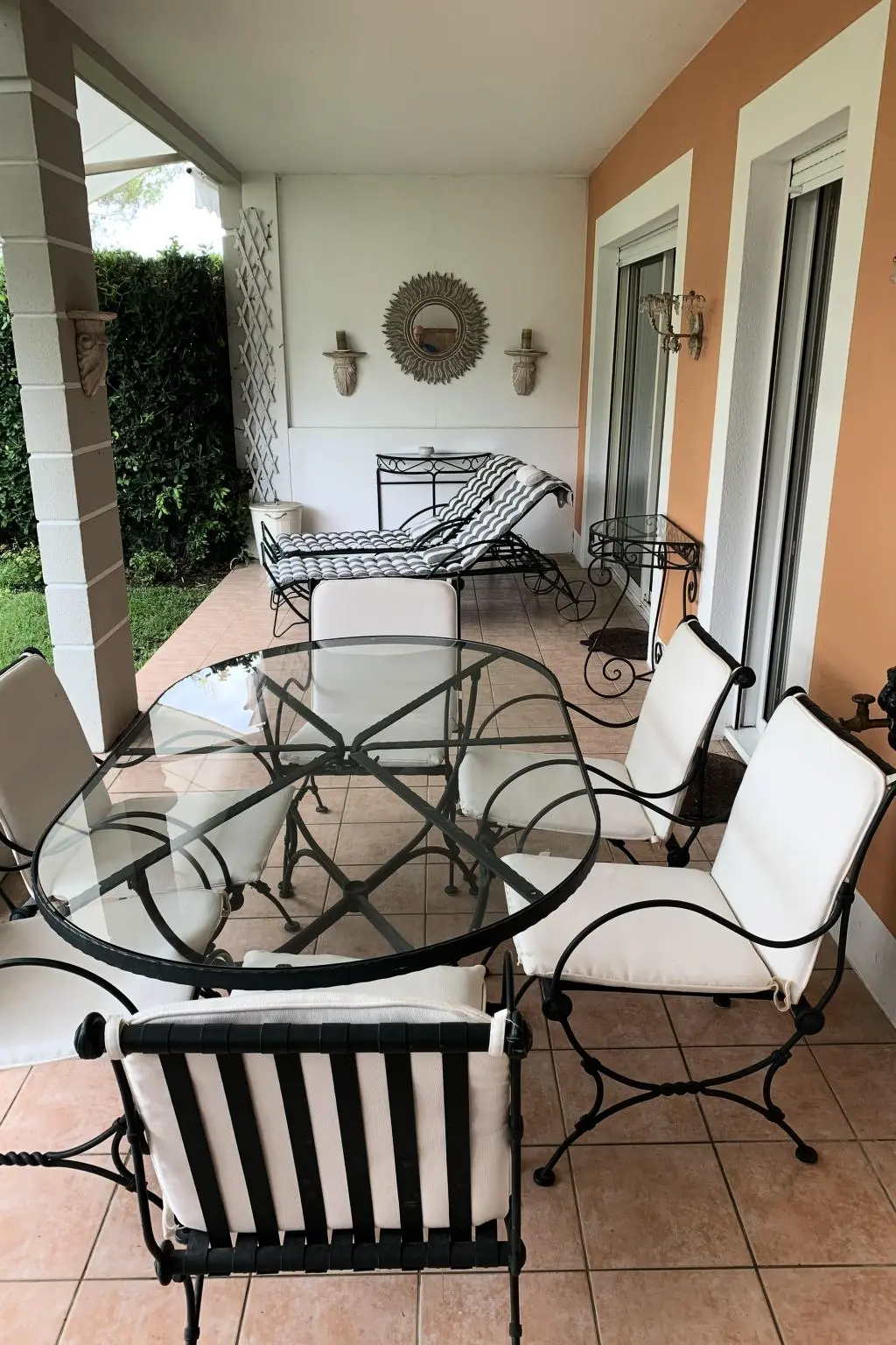 Résidence Wohnung in Mougins mit Gepflegtem Garten