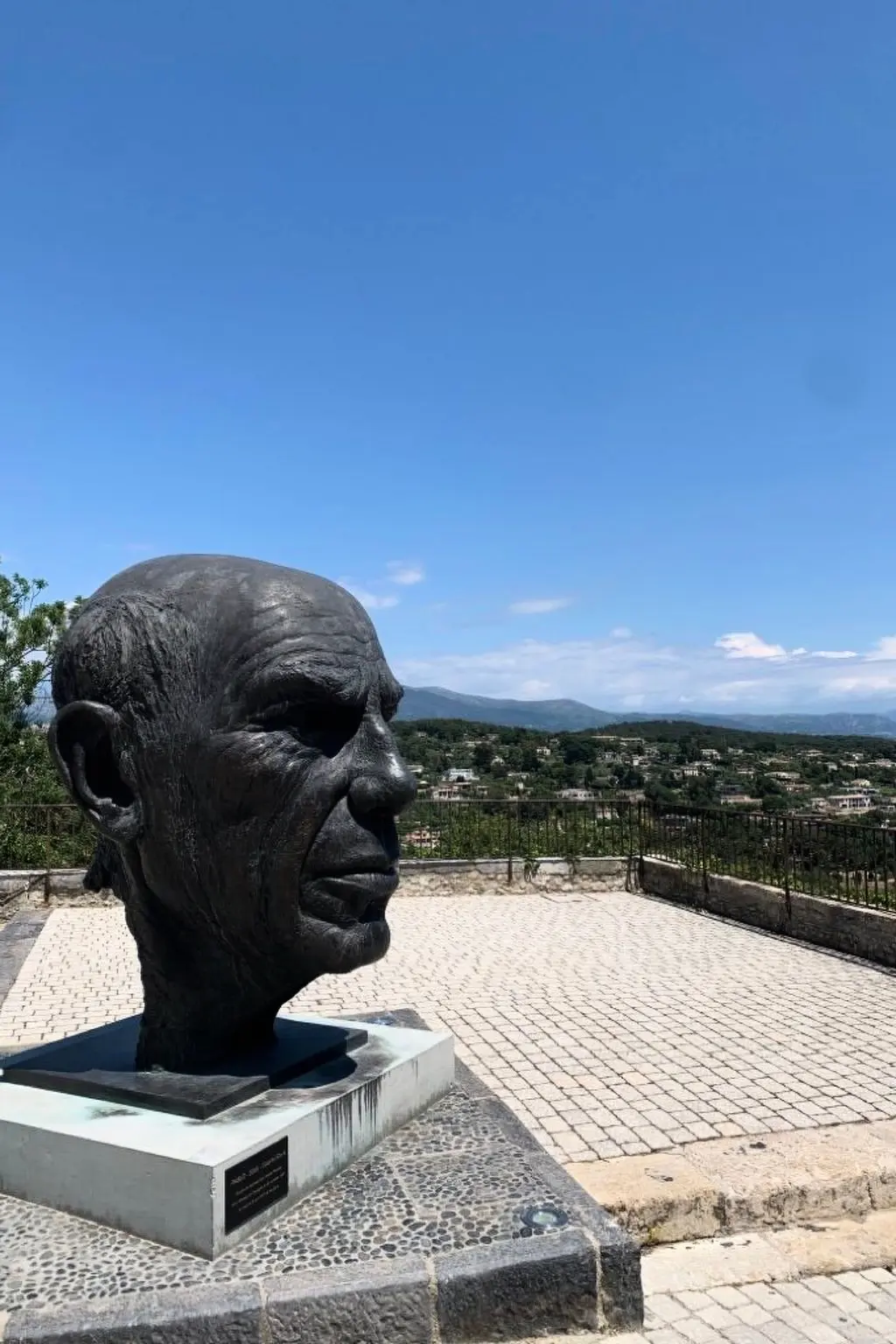 Résidence Wohnung in Mougins mit Gepflegtem Garten