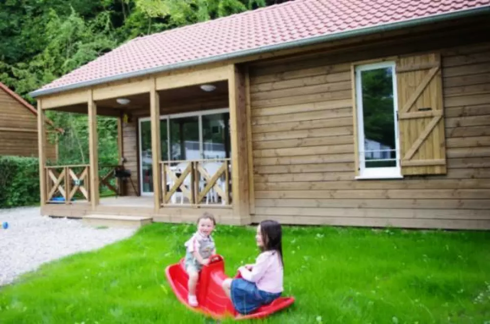 Camping Paradis Le Val de Trie 4 étoiles★★★★