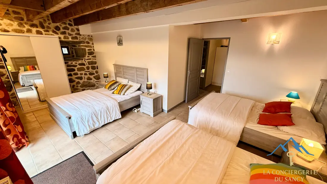 Maison à Murat Le Quaire