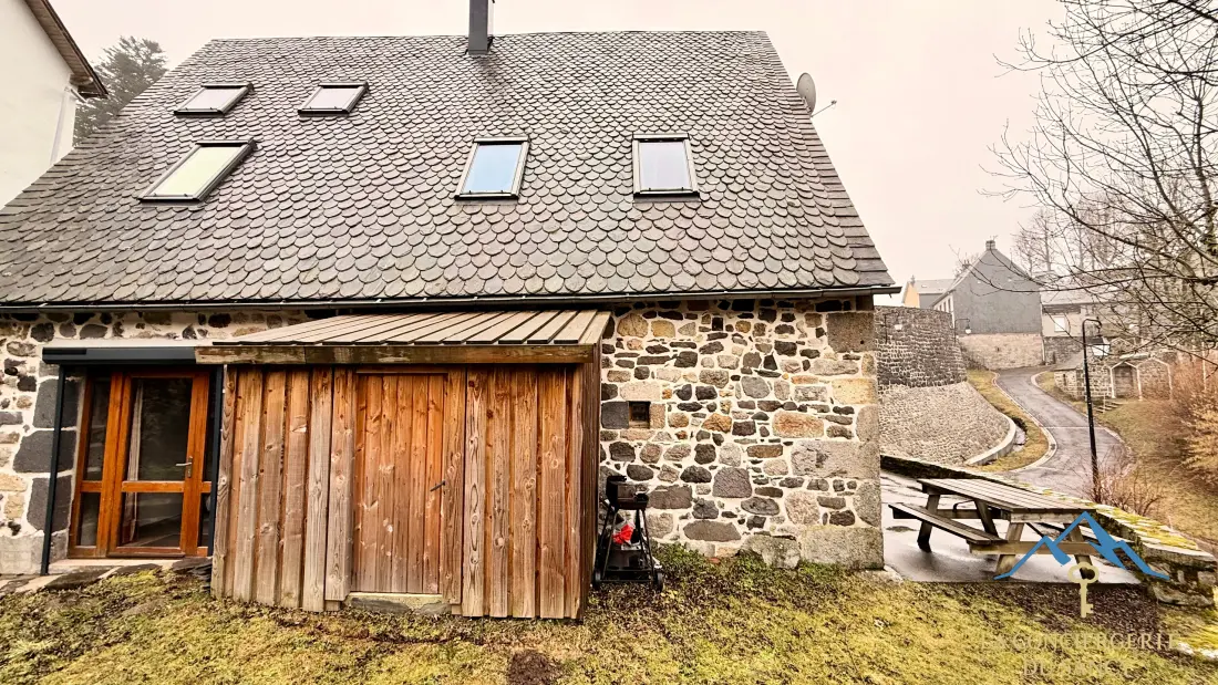 Maison à Murat Le Quaire