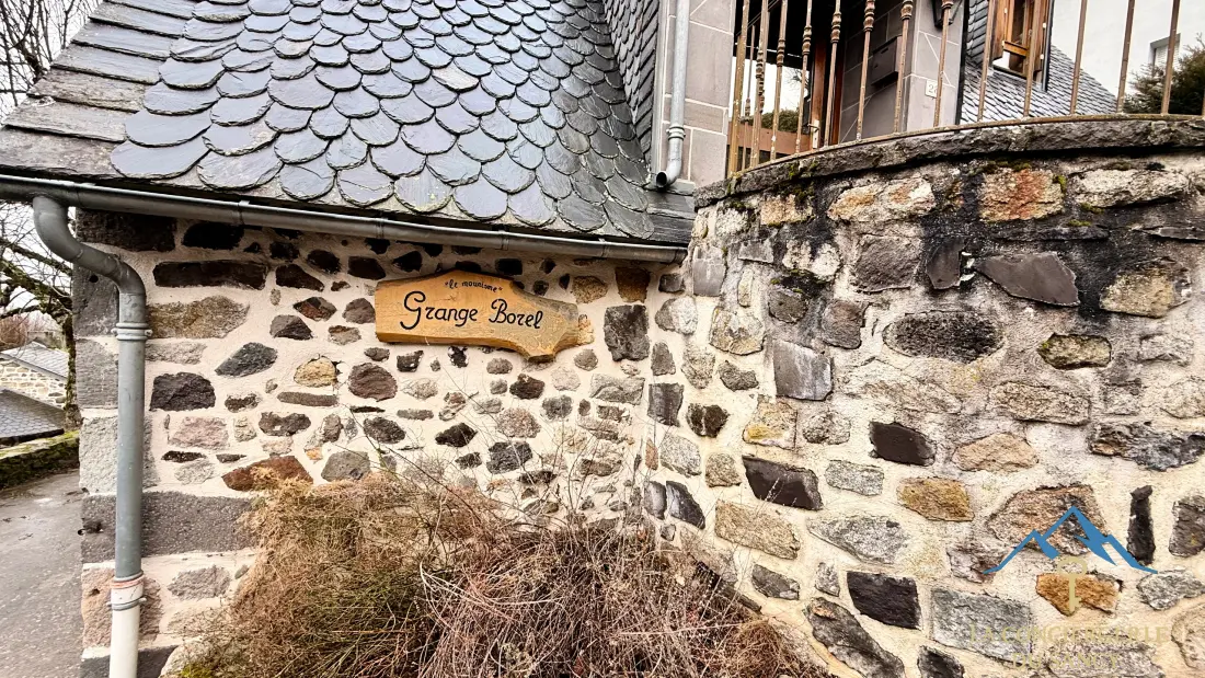 Maison à Murat Le Quaire