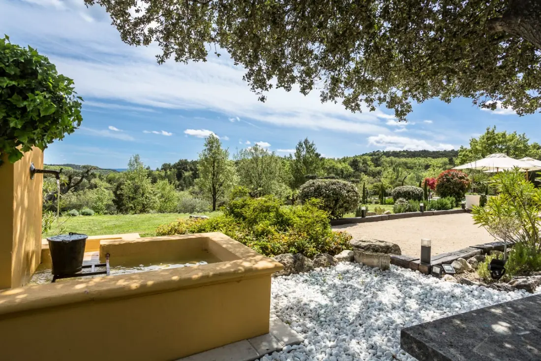 La Bastide Vallonia — Luxe Et Sérénité Au Cœur Du Luberon.