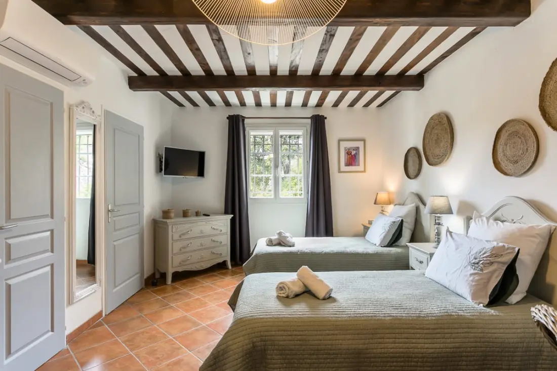 La Bastide Vallonia — Luxe Et Sérénité Au Cœur Du Luberon.