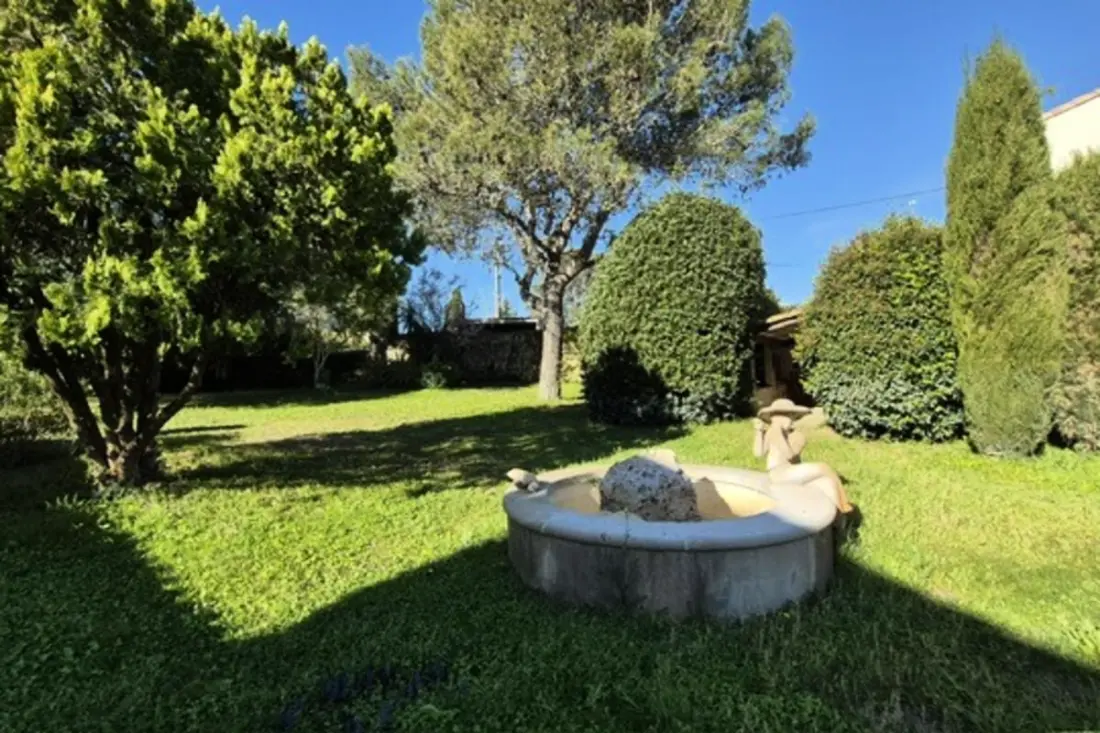 Villa Avec Jardin Près De Montpellier
