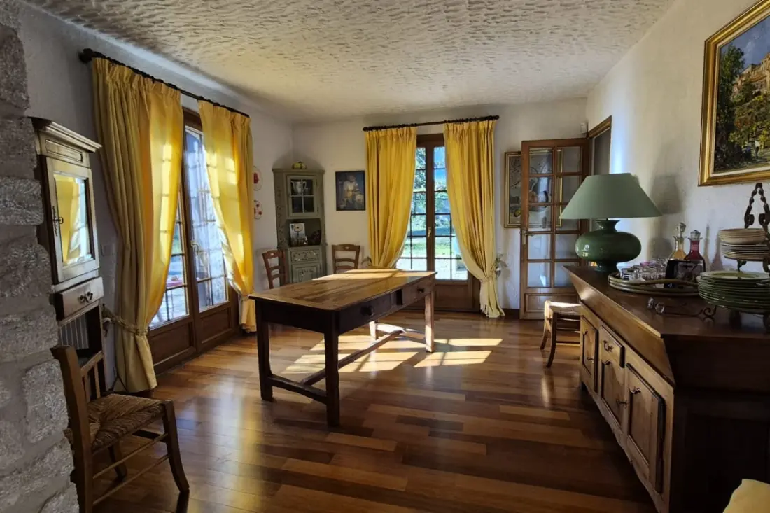 Villa Avec Jardin Près De Montpellier
