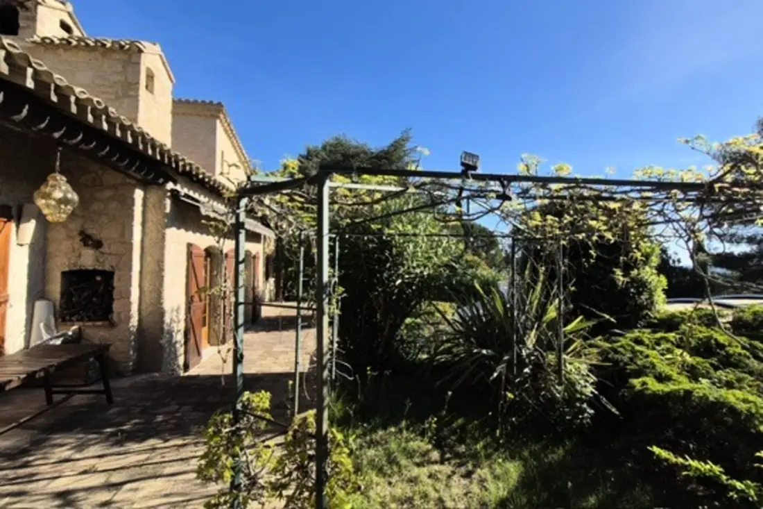 Villa Avec Jardin Près De Montpellier