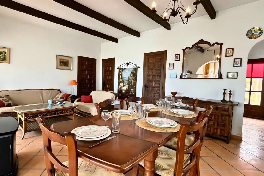 Authentique Finca Espagnole Avec Piscine Privée Et Jardin