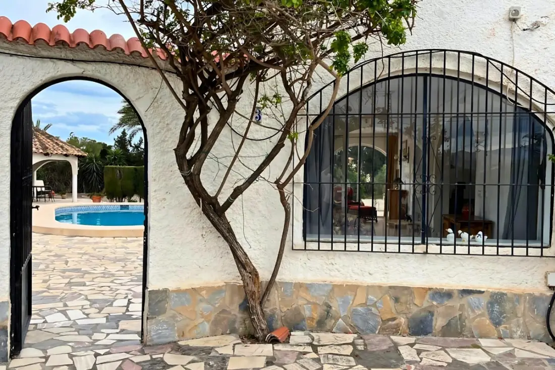 Authentique Finca Espagnole Avec Piscine Privée Et Jardin