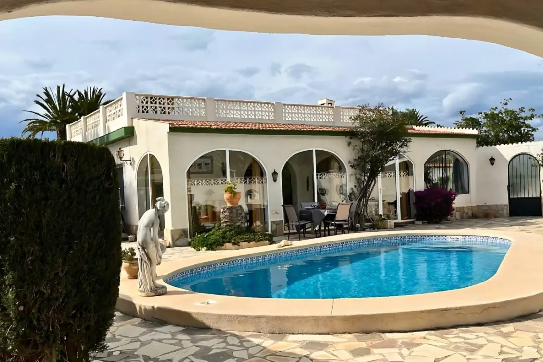 Authentique Finca Espagnole Avec Piscine Privée Et Jardin