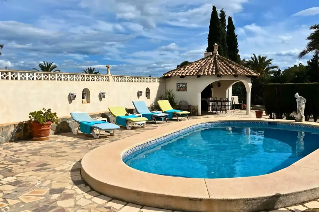 Authentique Finca Espagnole Avec Piscine Privée Et Jardin