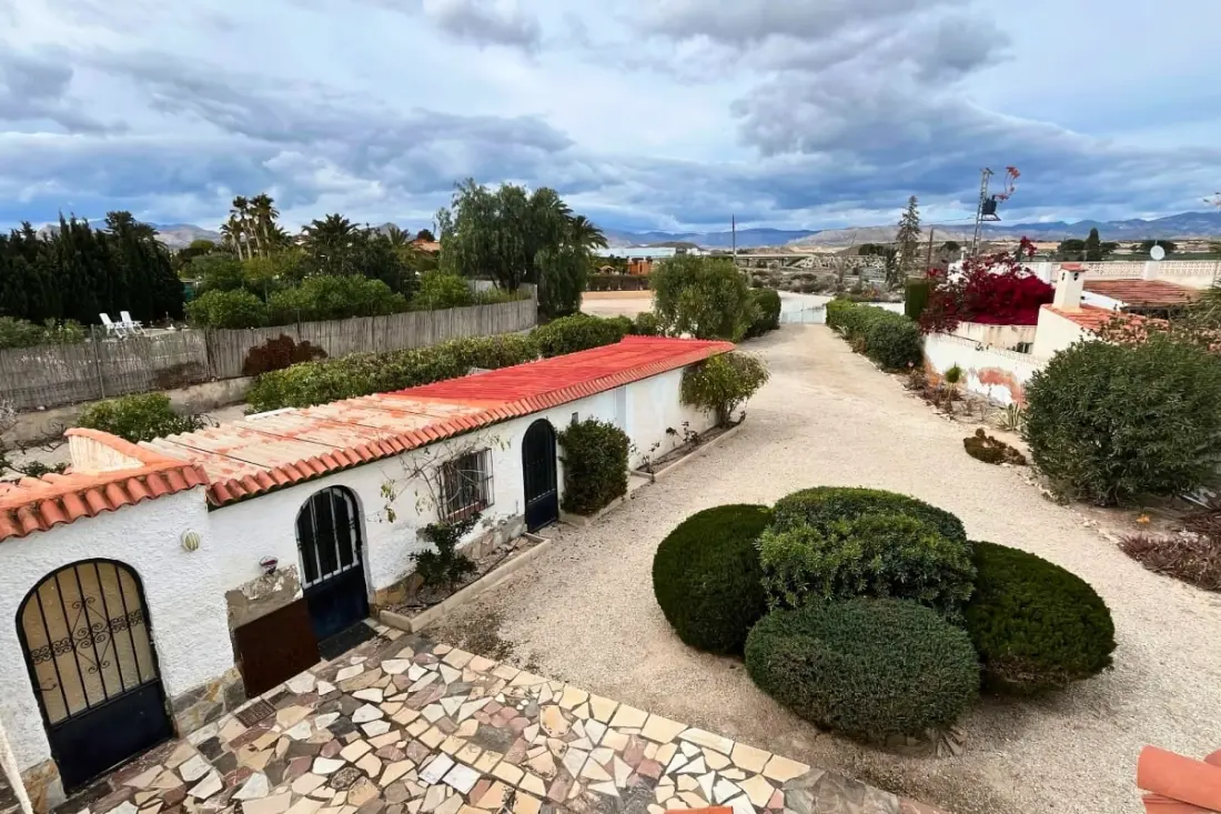 Authentique Finca Espagnole Avec Piscine Privée Et Jardin