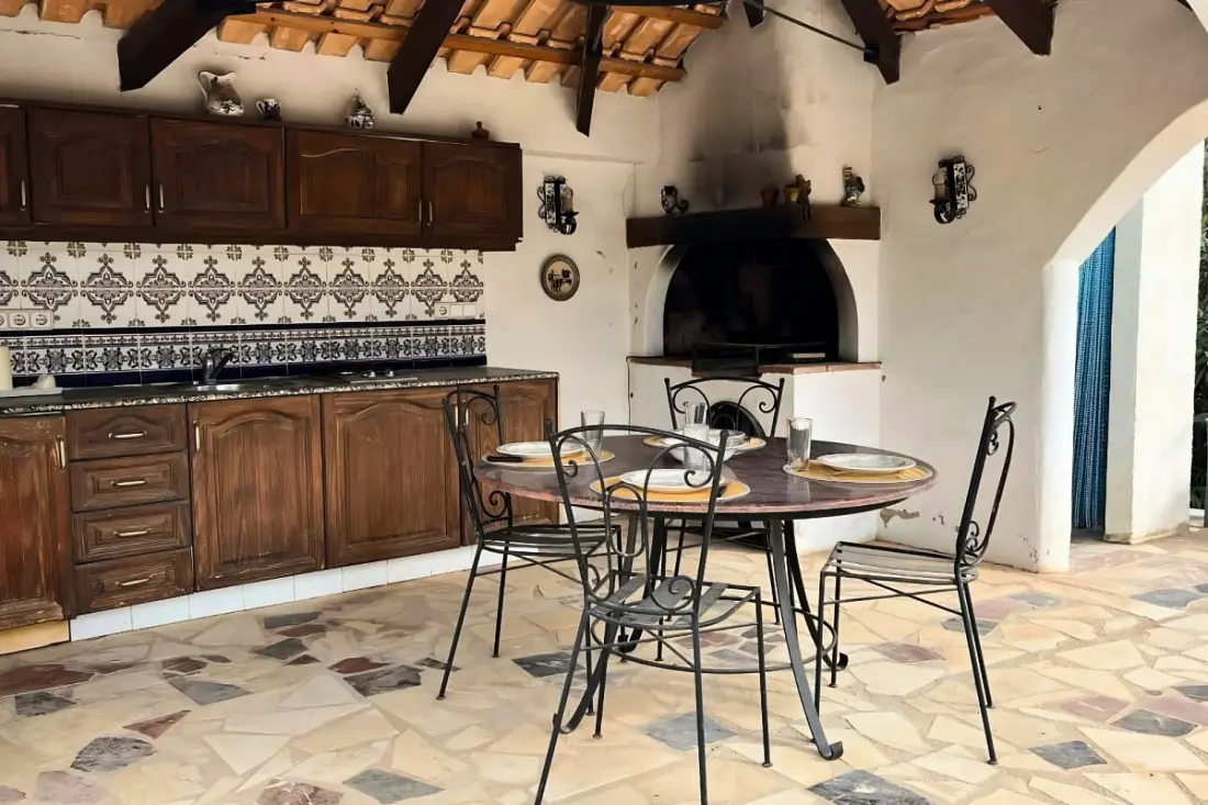 Authentique Finca Espagnole Avec Piscine Privée Et Jardin