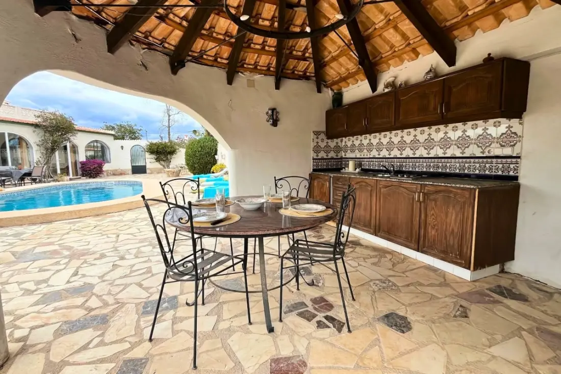Authentique Finca Espagnole Avec Piscine Privée Et Jardin