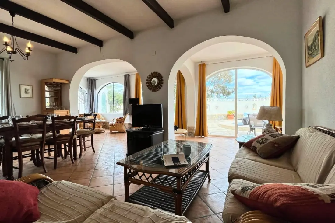 Authentique Finca Espagnole Avec Piscine Privée Et Jardin