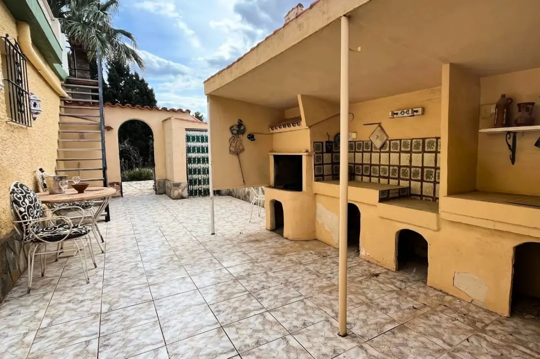Authentique Finca Espagnole Avec Piscine Privée Et Jardin