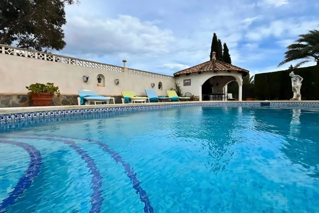 Authentique Finca Espagnole Avec Piscine Privée Et Jardin