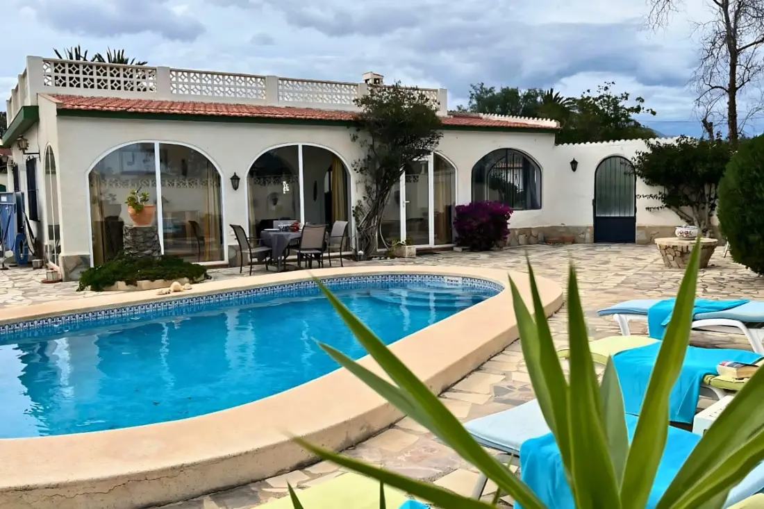 Authentique Finca Espagnole Avec Piscine Privée Et Jardin