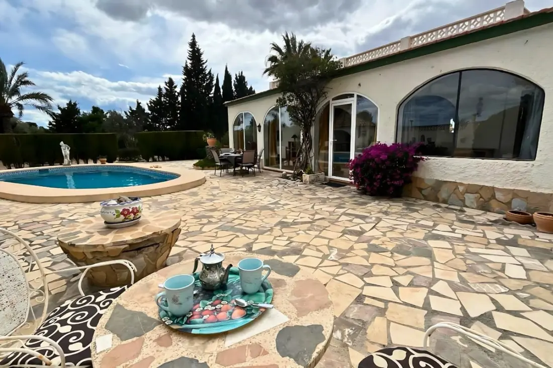 Authentique Finca Espagnole Avec Piscine Privée Et Jardin