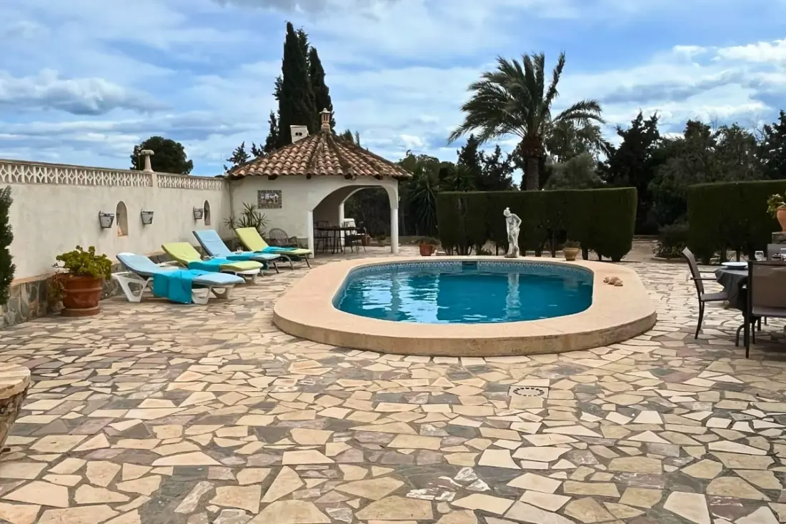 Authentique Finca Espagnole Avec Piscine Privée Et Jardin