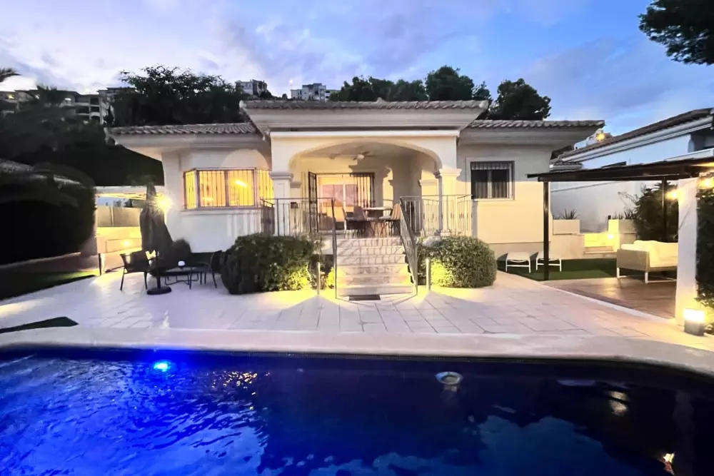 Magnifique Villa Avec Piscine Privée - Golf  Bonalba !